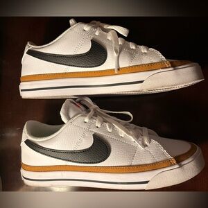 Nike Court Legacy Sneaker